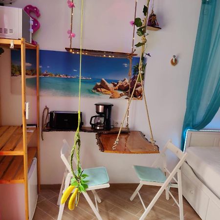 Wonder Room Paraiso Magico Habitacion Nerja Bagian luar foto