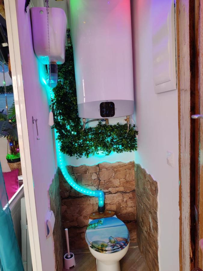 Wonder Room Paraiso Magico Habitacion Nerja Bagian luar foto
