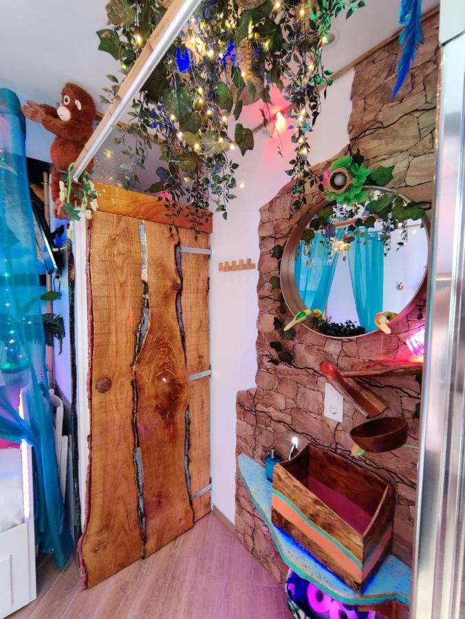 Wonder Room Paraiso Magico Habitacion Nerja Bagian luar foto